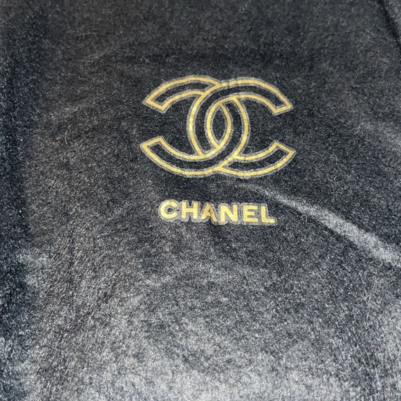 Sale ‼️‼️‼️💜💜💜Authentic Chanel   Zippy Wallet - Picture 9 of 9